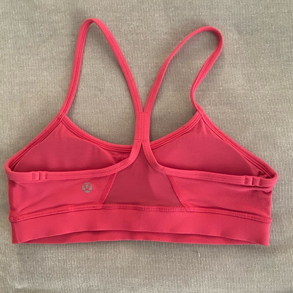lululemon athletica flow y back Sports Bra size 4 pink